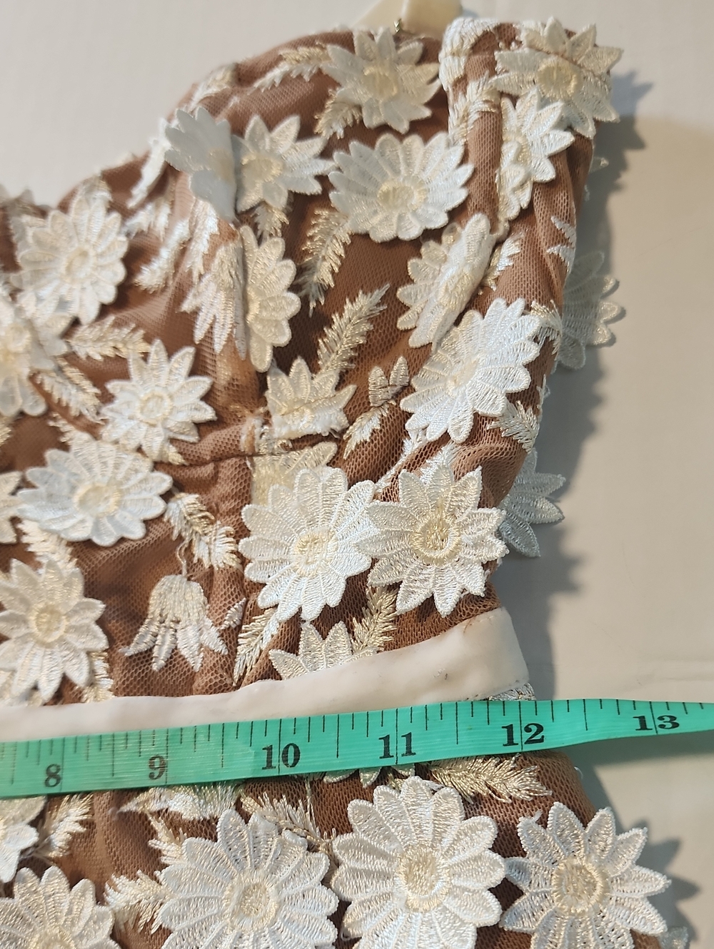 For Love & Lemons Beatrice Mini Dress Tan White 3D Floral Sleeveless Sz S - Picture 13 of 16